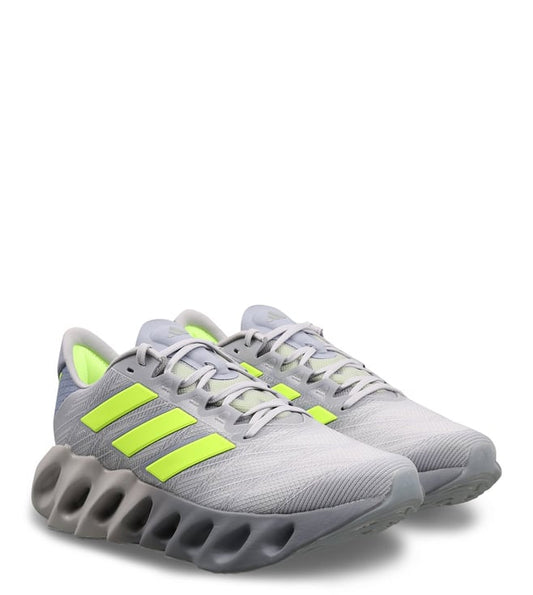 ADIDAS -  Men's ADIDAS SWITCH FWD 2 Grey Running Shoes