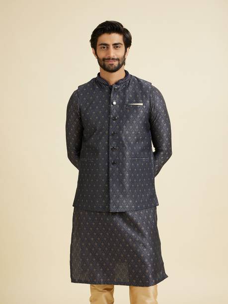 MANYAVAR - Men Textured Ethnic Jacket